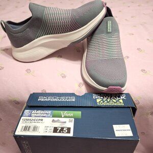 Skechers Go Walk Max 7.5